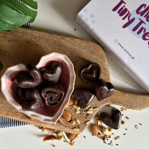 Choco Tiny Treats – Dark Chocolate Nut & Date Energy Bites