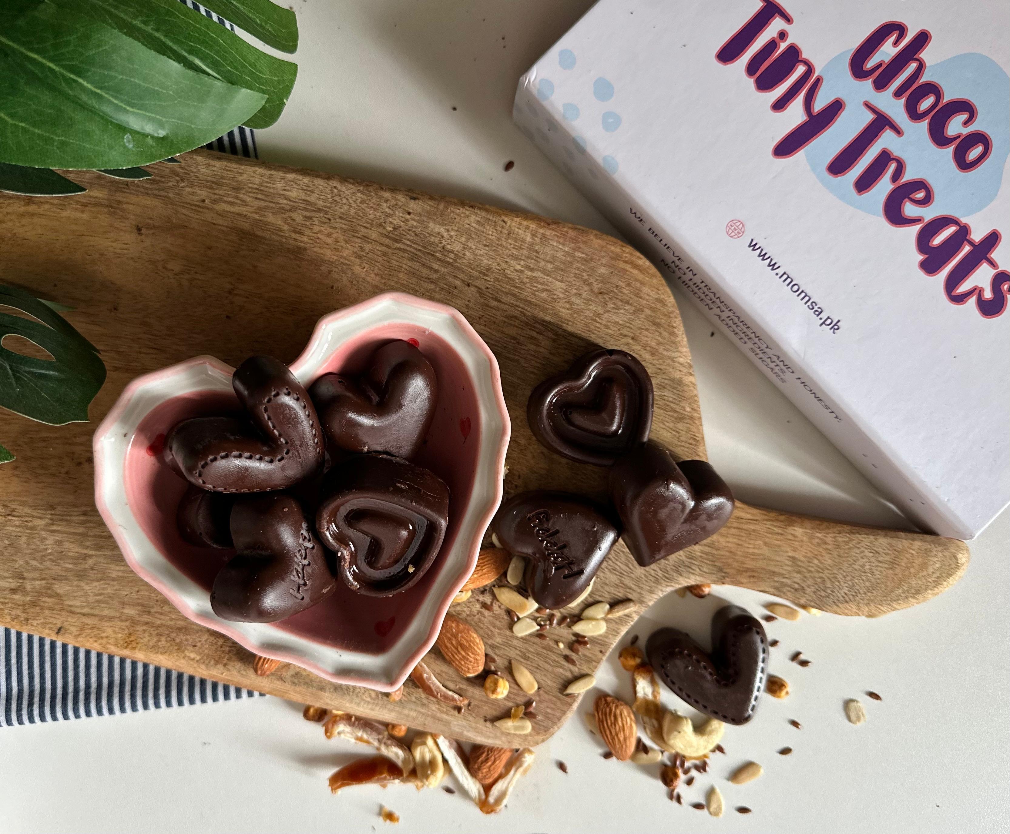 Choco Tiny Treats – Dark Chocolate Nut & Date Energy Bites
